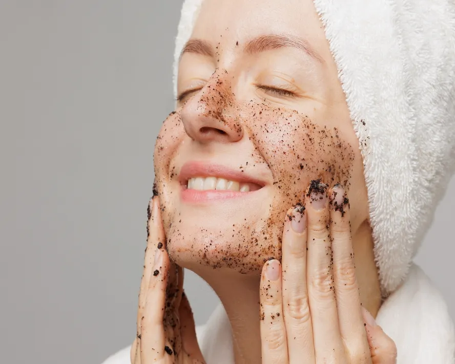 Doğal Malzemelerle Evde Peeling Yapımı