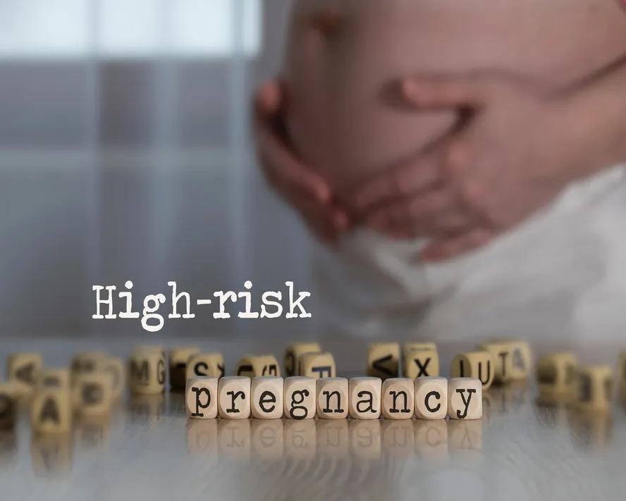 Riskli Gebelik Nedir? Belirtileri, Nedenleri ve Takibi