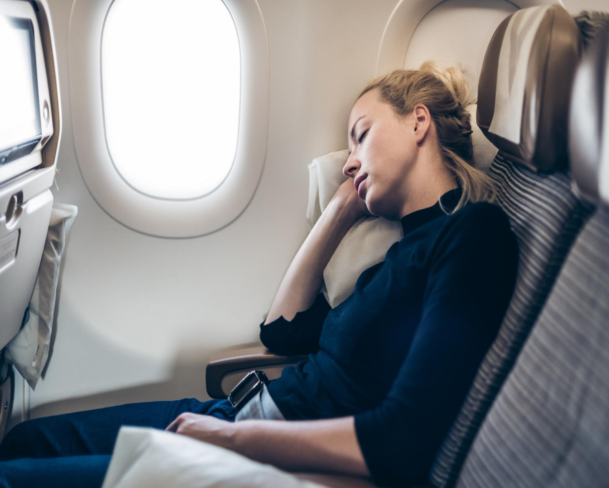 Jetlag Nedir? Belirtileri, Nedenleri ve Önleme Yolları